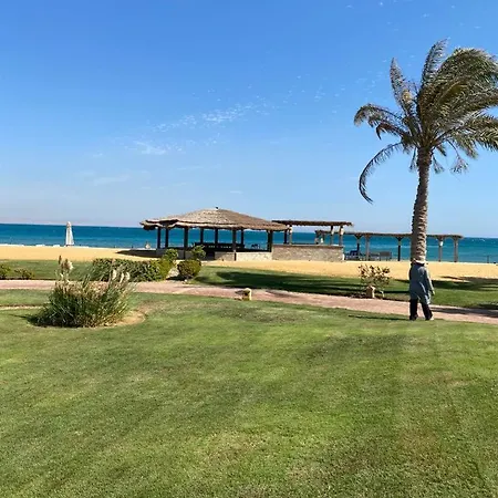 Chalet With Roof At Laguna Bay- Ain Sokhna - شالية غرفتين مكيف بالكامل بالرووف قرية لاجونا باي - العين السخنة Exterior photo