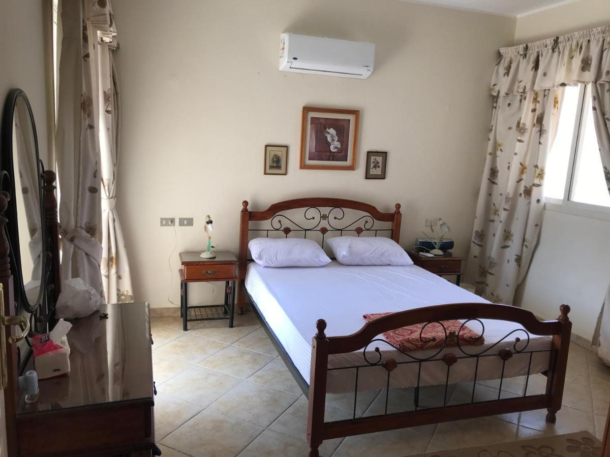 With Roof At Laguna Bay- Ain Sokhna - شالية غرفتين مكيف بالكامل بالرووف قرية لاجونا باي - العين السخنة Apartmán Ain Soukhna