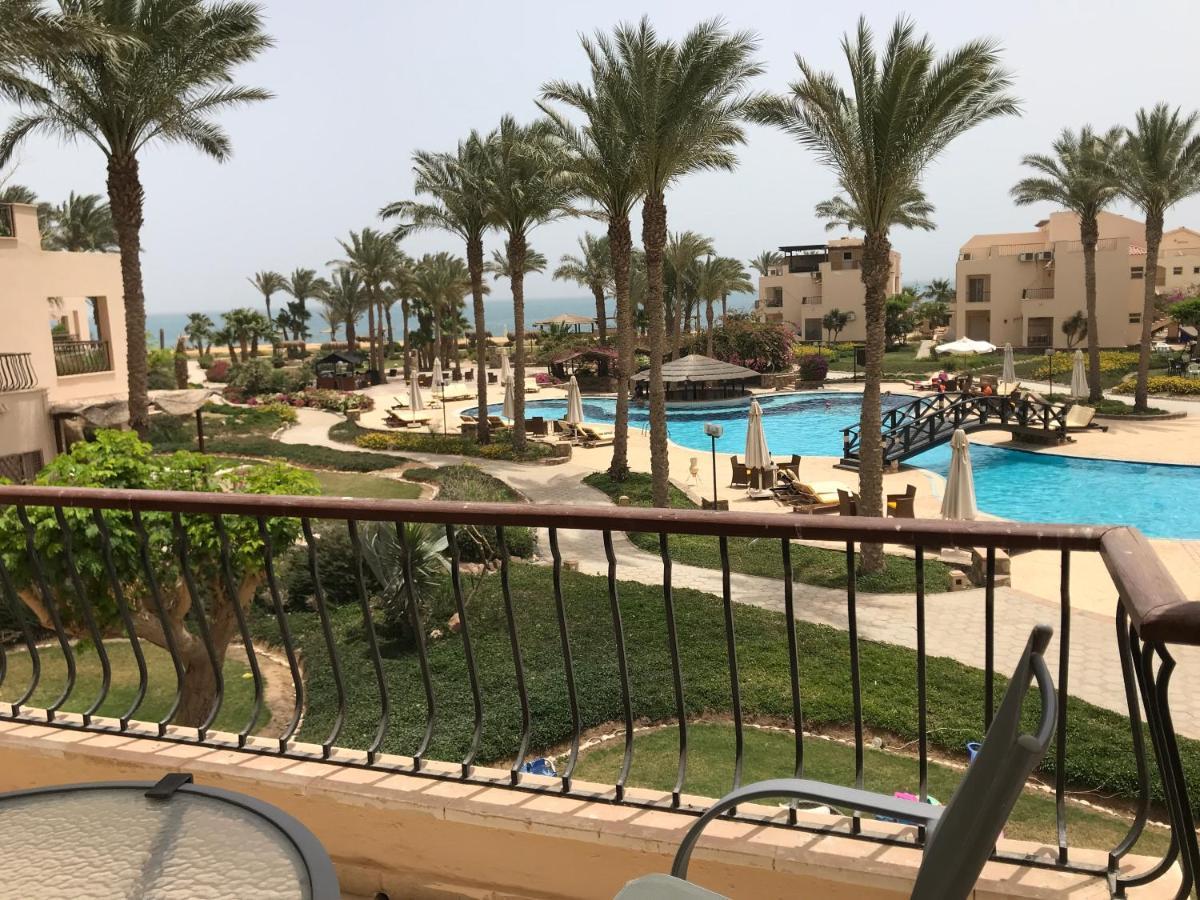 With Roof At Laguna Bay- Ain Sokhna - شالية غرفتين مكيف بالكامل بالرووف قرية لاجونا باي - العين السخنة Apartmán