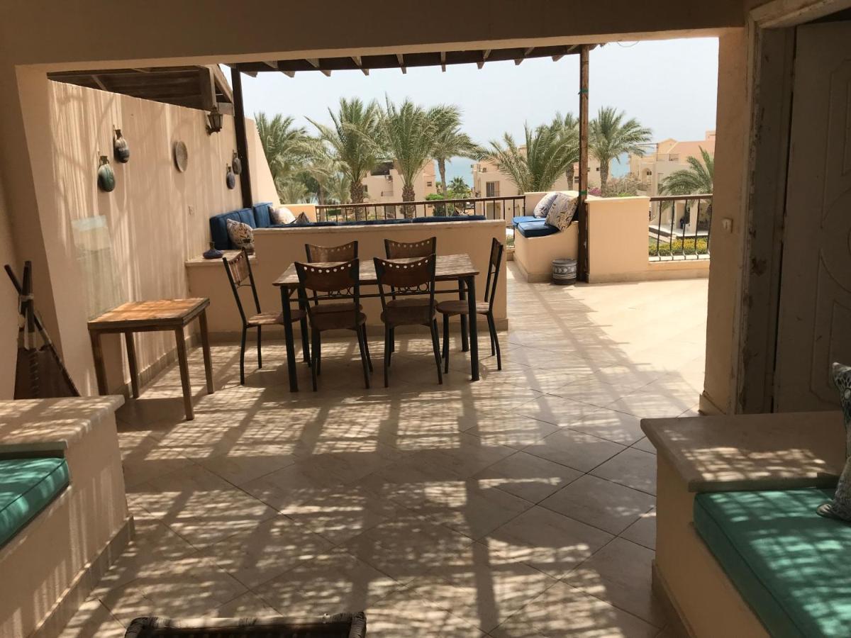With Roof At Laguna Bay- Ain Sokhna - شالية غرفتين مكيف بالكامل بالرووف قرية لاجونا باي - العين السخنة Apartmán *
