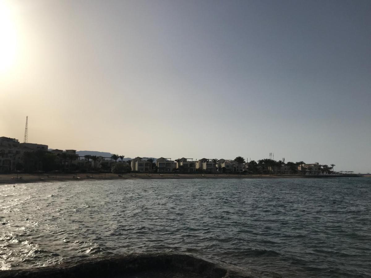 With Roof At Laguna Bay- Ain Sokhna - شالية غرفتين مكيف بالكامل بالرووف قرية لاجونا باي - العين السخنة Ain Soukhna