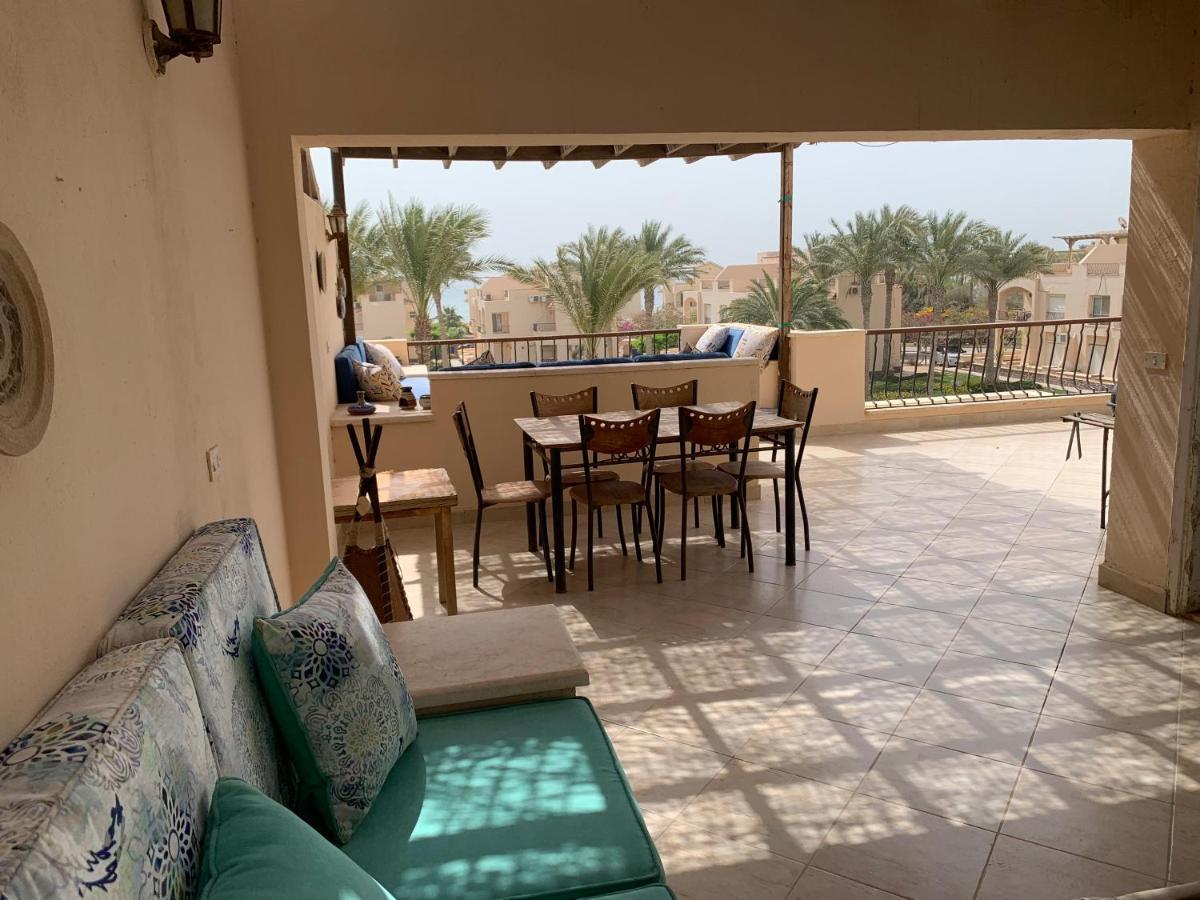 With Roof At Laguna Bay- Ain Sokhna - شالية غرفتين مكيف بالكامل بالرووف قرية لاجونا باي - العين السخنة Apartmán *