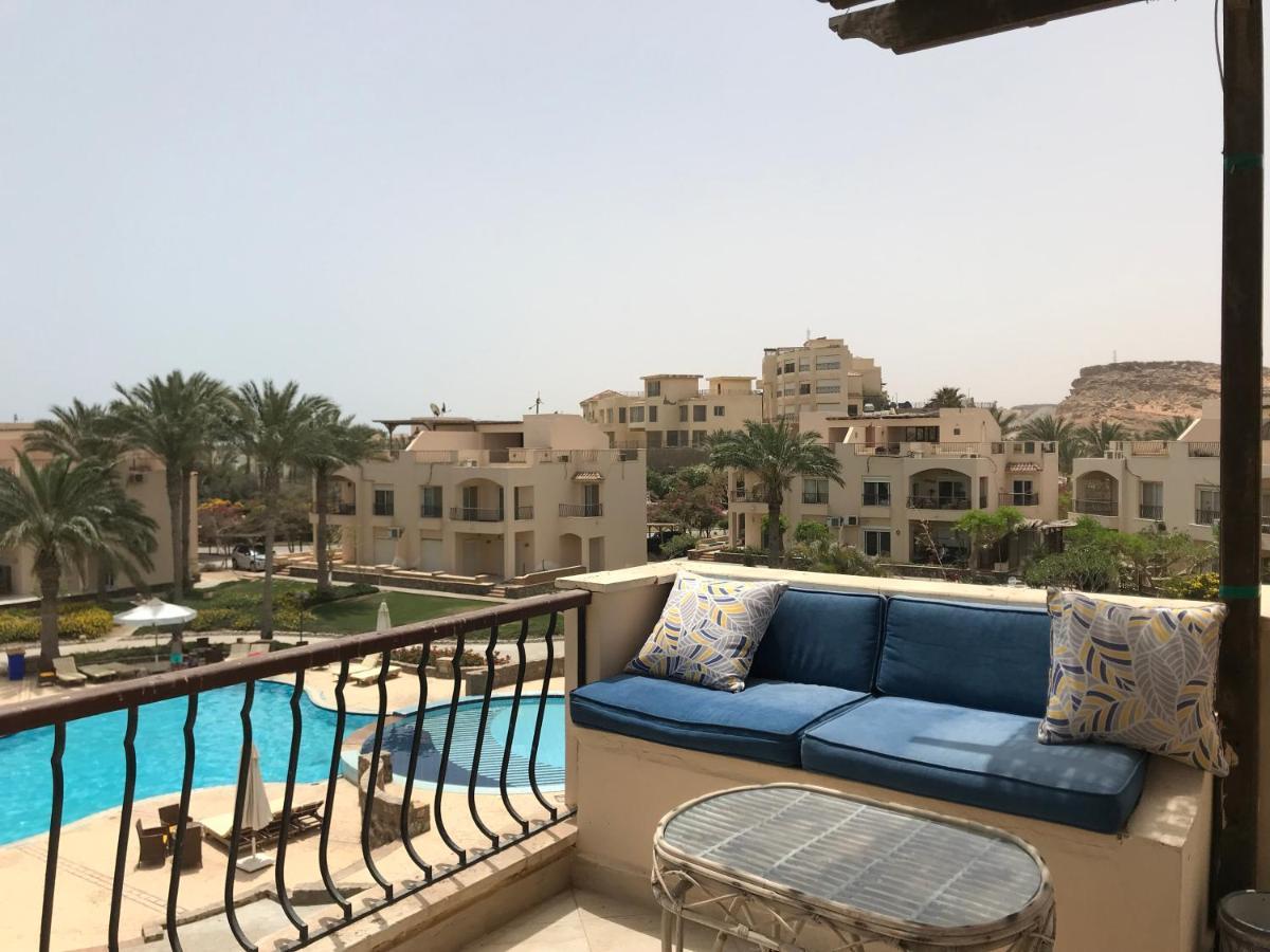 With Roof At Laguna Bay- Ain Sokhna - شالية غرفتين مكيف بالكامل بالرووف قرية لاجونا باي - العين السخنة Apartmán