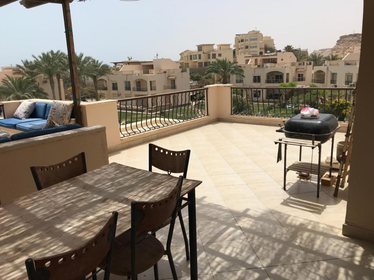 Apartmán With Roof At Laguna Bay- Ain Sokhna - شالية غرفتين مكيف بالكامل بالرووف قرية لاجونا باي - العين السخنة