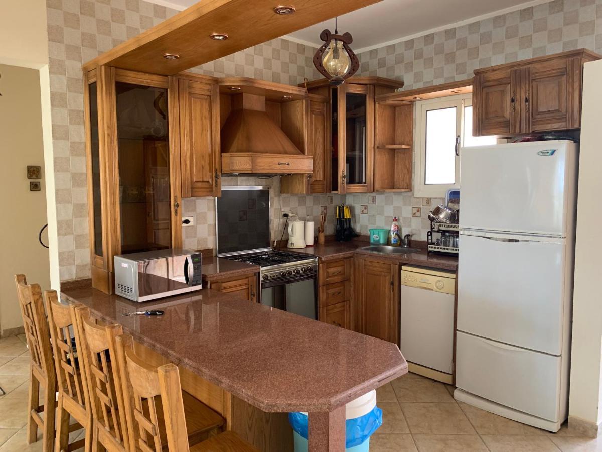 With Roof At Laguna Bay- Ain Sokhna - شالية غرفتين مكيف بالكامل بالرووف قرية لاجونا باي - العين السخنة Apartmán *