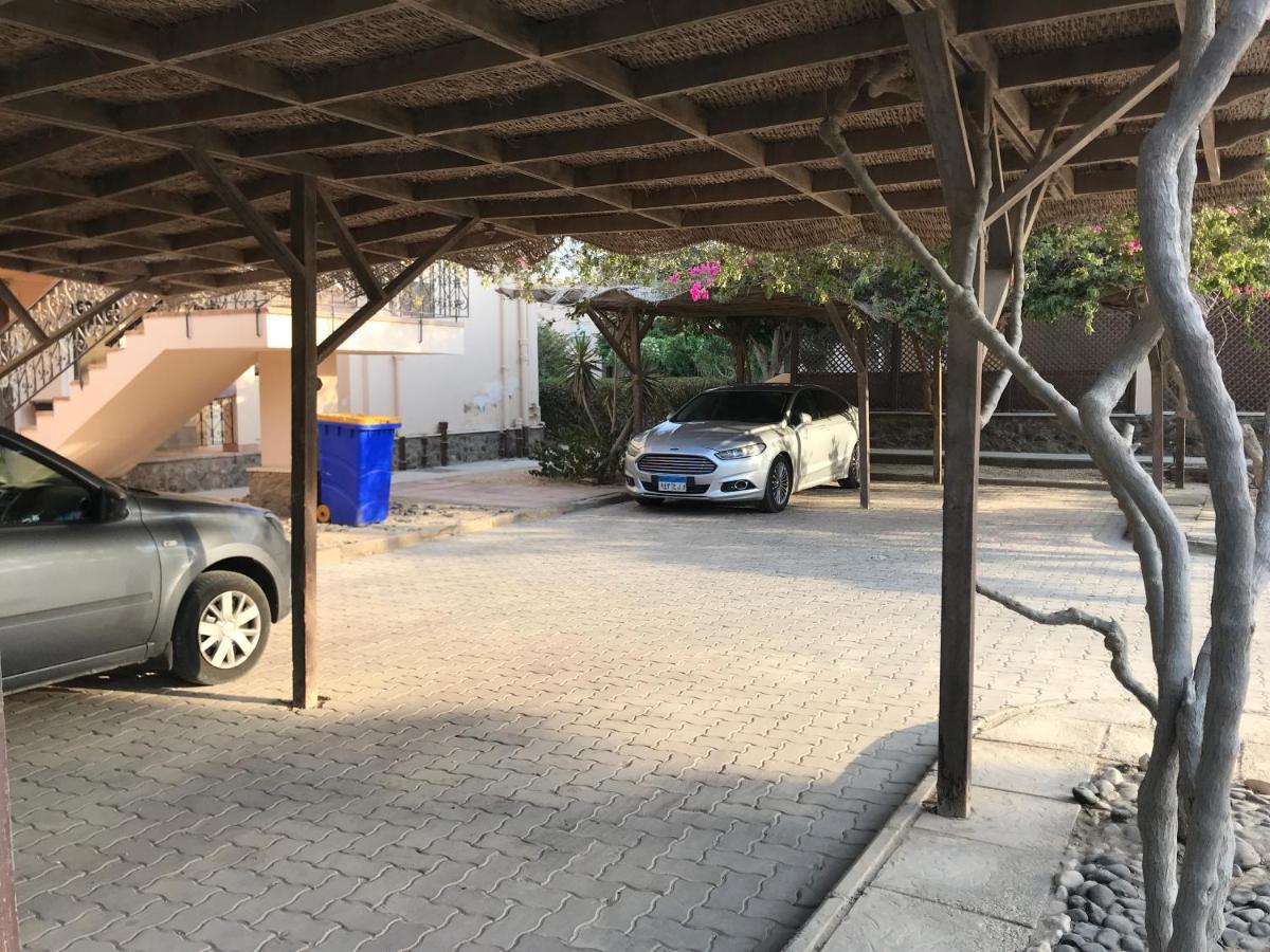 With Roof At Laguna Bay- Ain Sokhna - شالية غرفتين مكيف بالكامل بالرووف قرية لاجونا باي - العين السخنة Apartmán