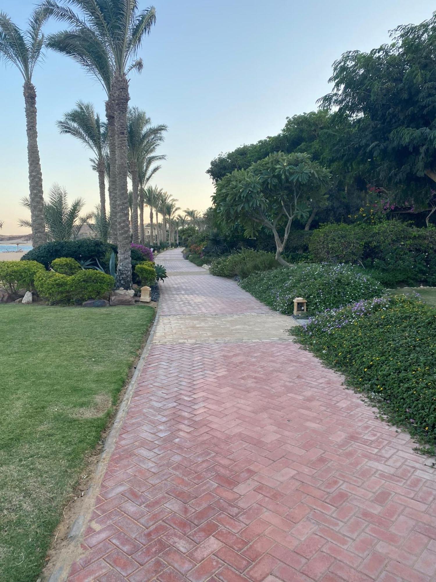 With Roof At Laguna Bay- Ain Sokhna - شالية غرفتين مكيف بالكامل بالرووف قرية لاجونا باي - العين السخنة * Ain Soukhna
